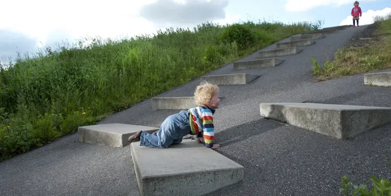 7206