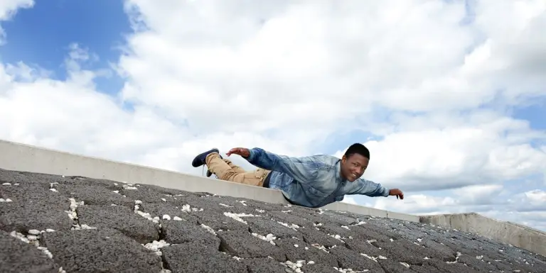 7528
